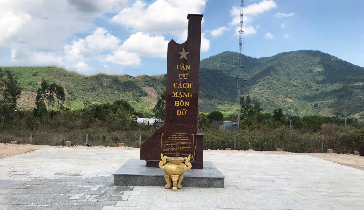 NGHIỆM THU BIA LƯU NIỆM CĂN CỨ CÁCH MẠNG HÒN DỮ 